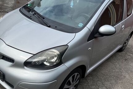 Toyota Aygo (X) 90.000 km 3.250 &euro; Berlin 12357