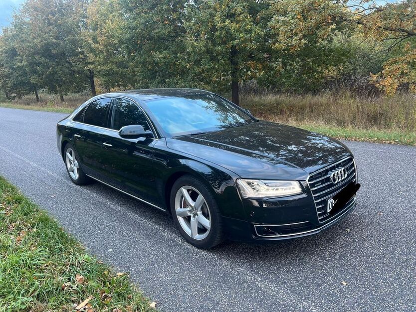 Audi A8 187.000 km 22.700 € Berlin 12309