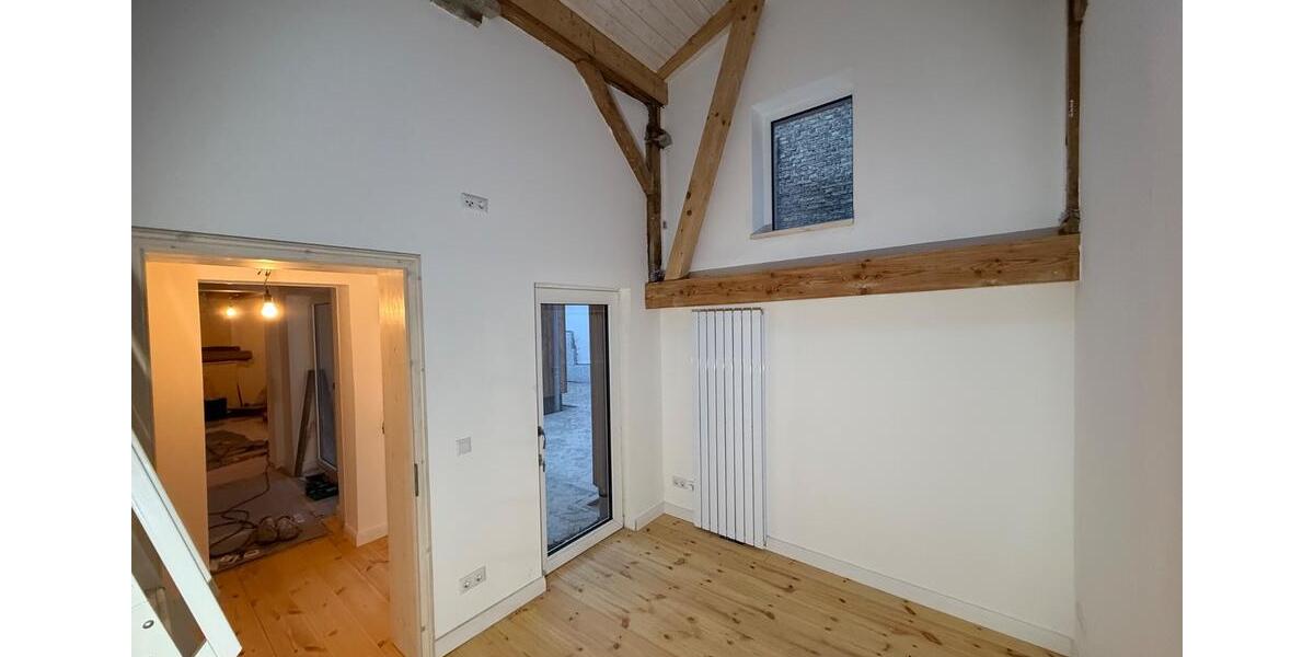 Erstbezug nach Kernsanierung zu vermieten 6 zimmer