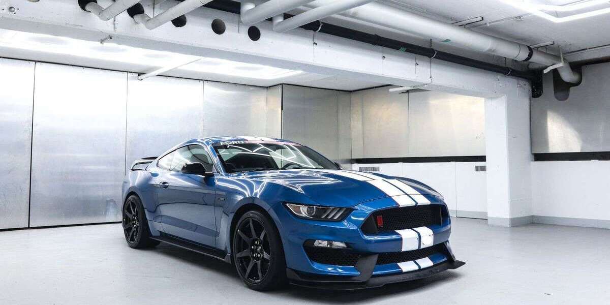 Ford Mustang 5.500 km 84.900 &euro; Berlin 10625