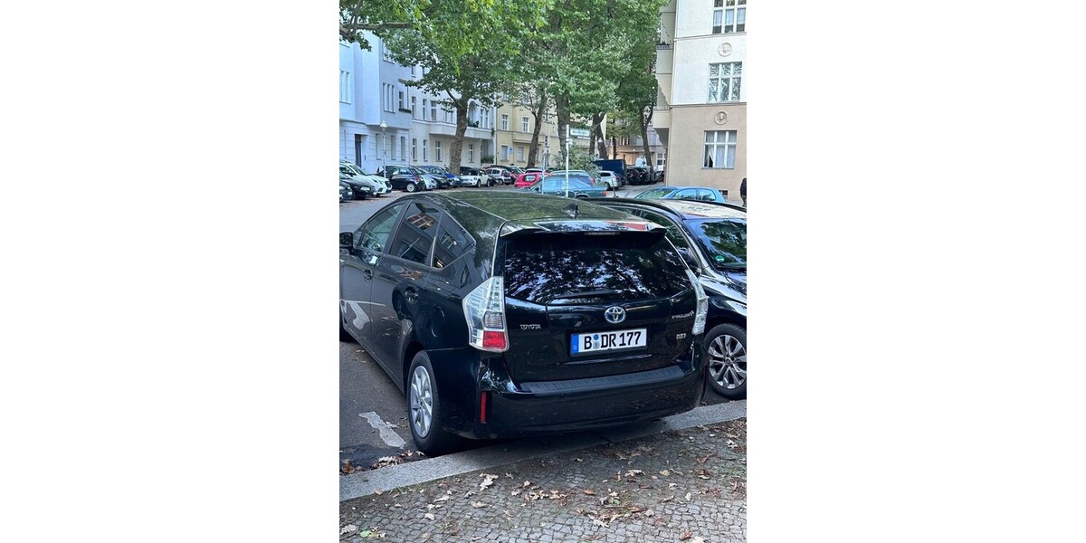 Toyota Prius Plus 244.000 km 8.250 € Berlin 10178