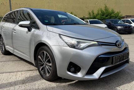 Toyota Avensis 50.000 km 17.290 &euro; Berlin 12099