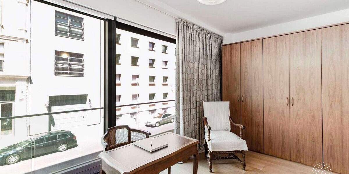 Etagenwohnung Berlin Mitte - 3 Zimmer, 149 m&sup2;, 3.576&euro; | Angebot:25269982