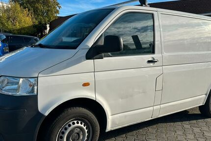 VW T5 Transporter 244.000 km 5.500 &euro; Berlin-Spandau 13585