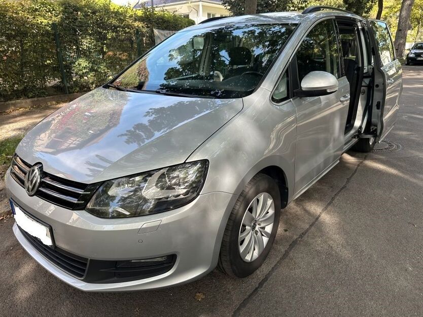 VW Sharan 108.780 km 17.995 € Berlin 12169