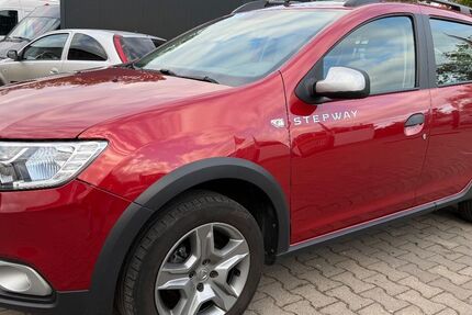 Dacia Logan 99.900 km 9.800 € Berlin 13581