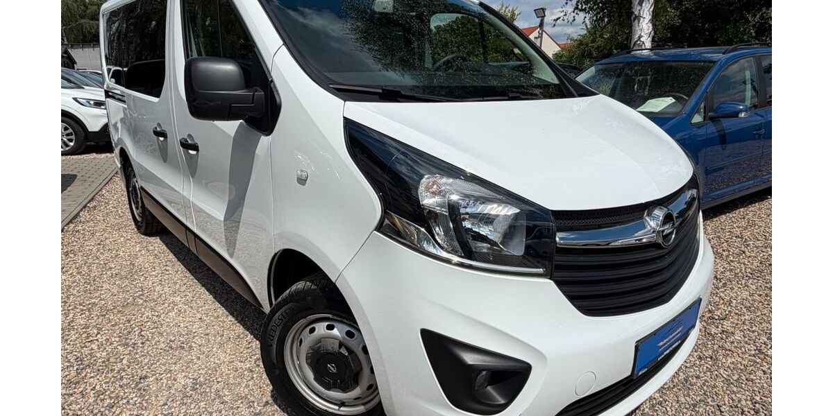 Opel Vivaro 175.468 km 13.990 &euro; Berlin 13089