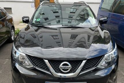 Nissan Qashqai 232.000 km 8.500 &euro; Berlin 10829