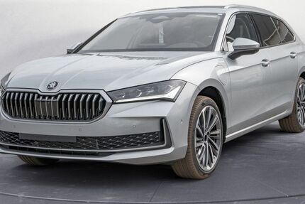 Skoda Superb 10.000 km 44.980 &euro; Schwielowsee OT Geltow 14548