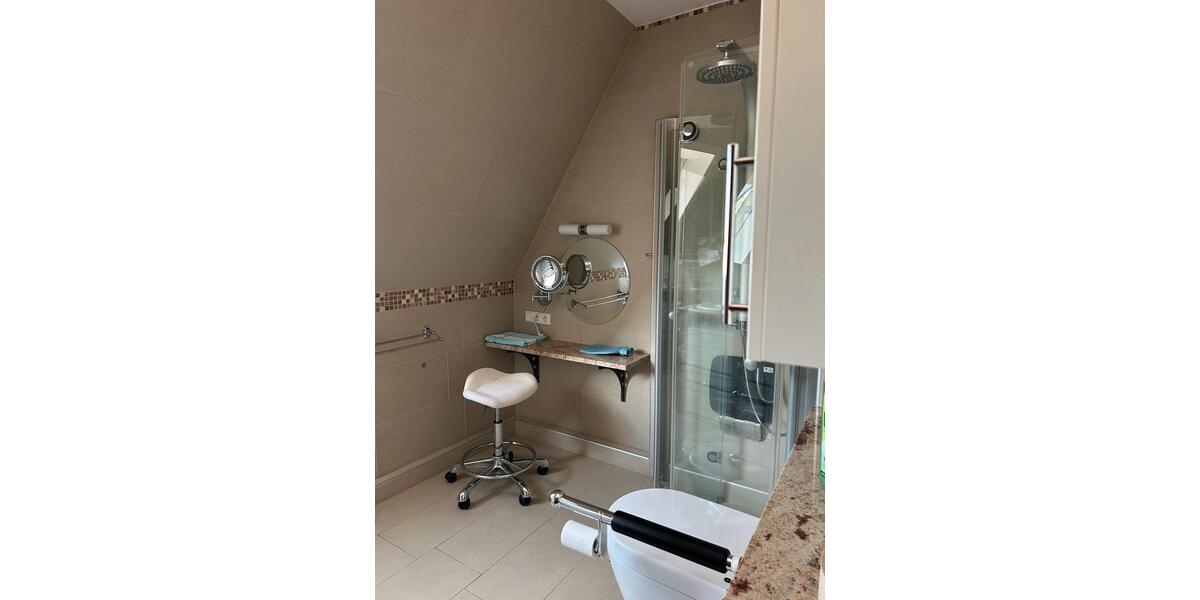 Doppelhaushälfte Berlin Reinickendorf - 6 Zimmer, 160 m&sup2;, 2.200&euro; | Angebot:27635607