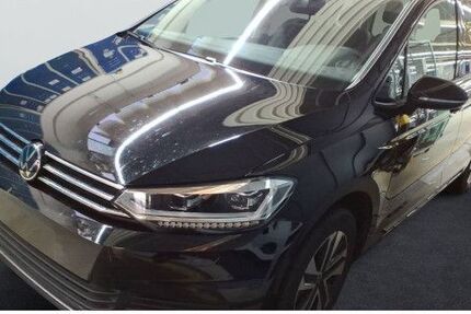 VW Touran 29.665 km 32.888 &euro; Berlin 10709