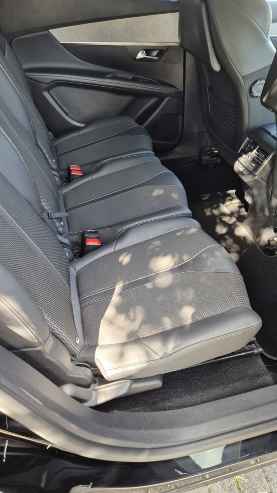 Peugeot 5008 71.000 km 27.500 € Berlin 10178