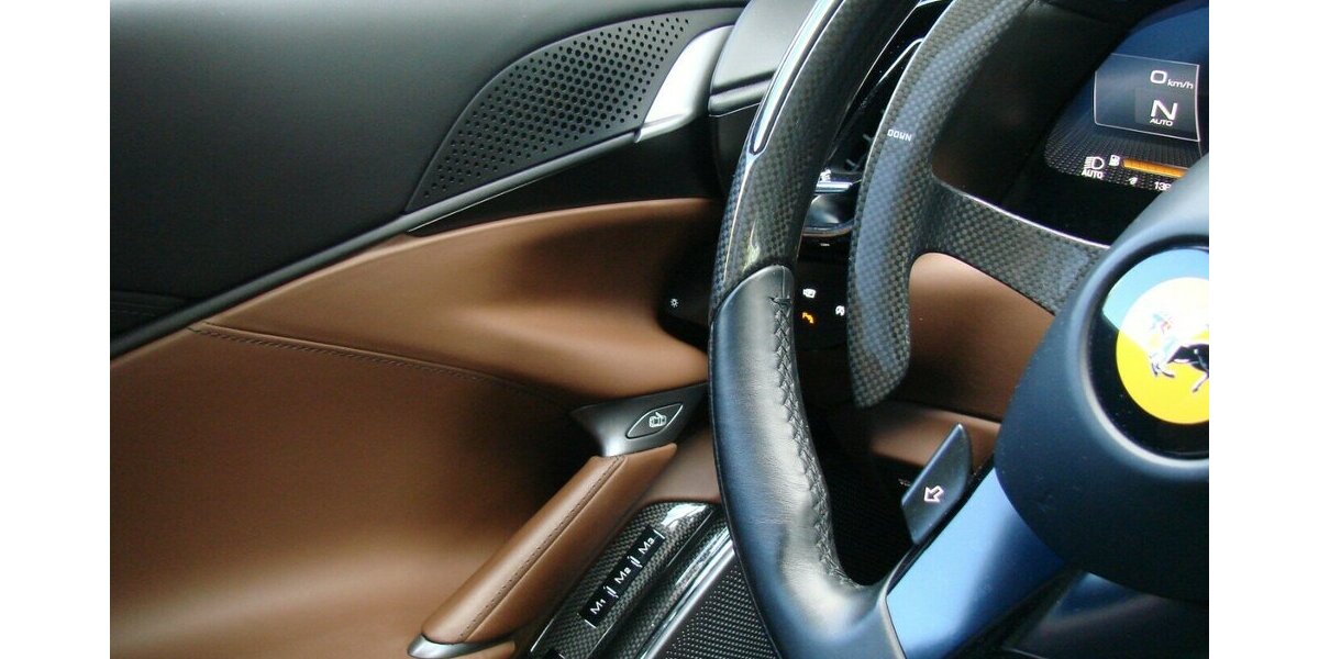 Ferrari Roma Grigio Silverstone Carbon MagneRide LED JBL 16.901 km 209.980 € Falkensee 14612