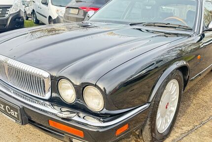 Jaguar Daimler 194.000 km 15.950 &euro; Berlin 13088