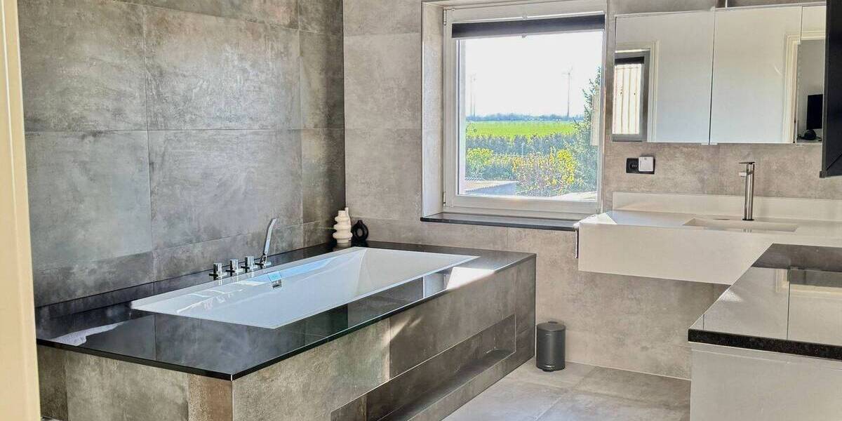 Einfamilienhaus Brieselang Bredow - 6 Zimmer, 340 m&sup2;, 1.250.000&euro; | Angebot:26306375