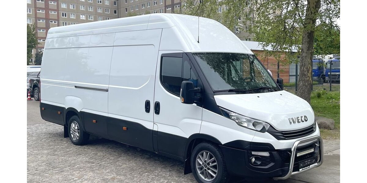 IVECO Andere 188.000 km 24.871 &euro; Berlin 12681