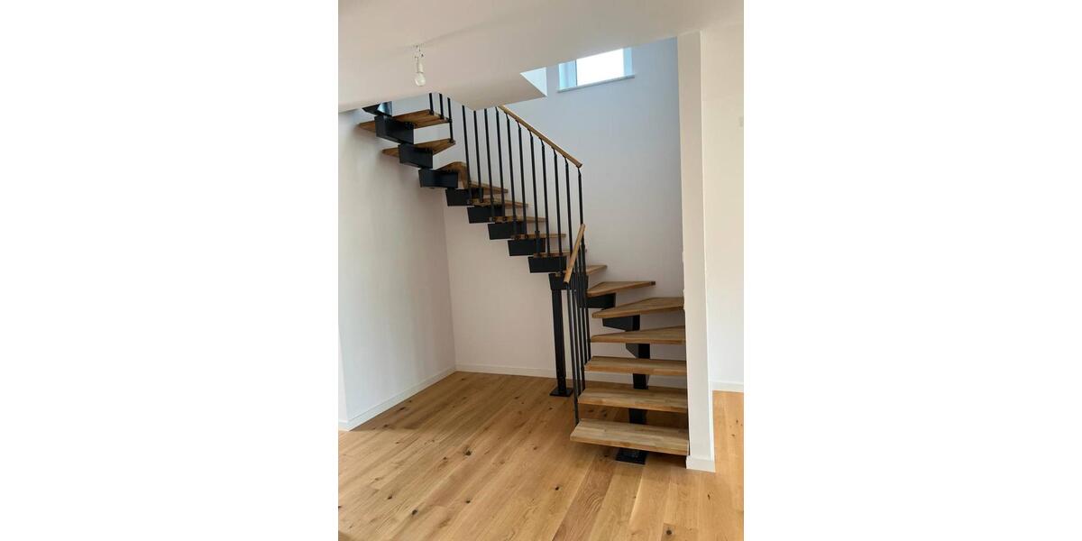 Etagenwohnung Kloster Lehnin - 4 Zimmer, 100 m&sup2;, 1.500&euro; | Angebot:24596302