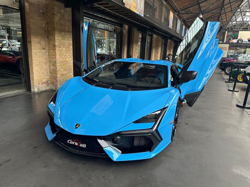 Lamborghini Revuelto 5.700 km 594.900 € Berlin 10553