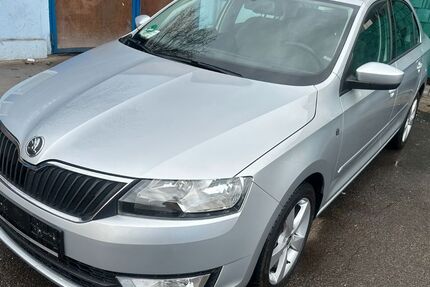 Skoda Rapid 19.500 km 13.450 &euro; Berlin 12347