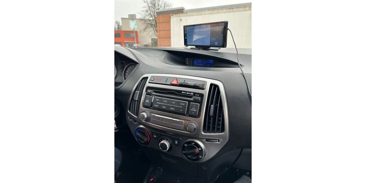 Hyundai i20 45.680 km 5.800 &euro; Berlin 13439