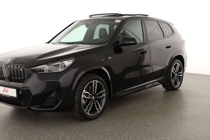 BMW iX1 15.931 km 43.880 &euro; Berlin 12103