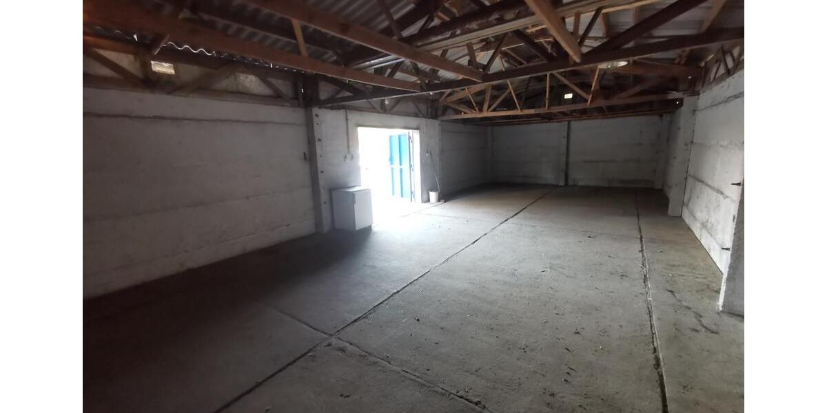 Lagerhalle u. Außenflächen zu vermieten ab Januar 2026 zimmer