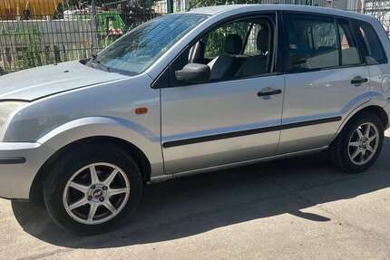 Ford Fusion 170.000 km 1.900 &euro; Berlin-Altglienicke 12524