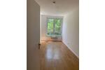 !!! 5-Zimmerwohnung mit Wannenbad, EBK und Terrasse !!!
