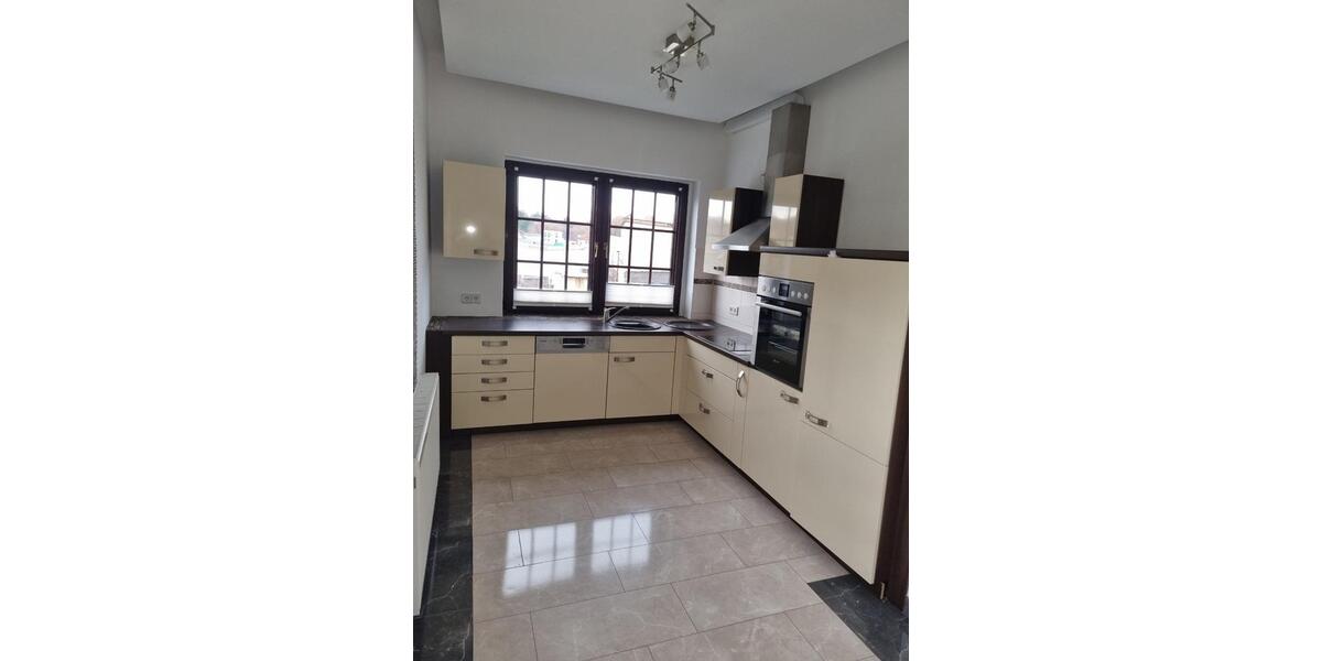 4-Zimmer Eigentumswohnung in ruhiger und gut angebundener Lage 4 zimmer