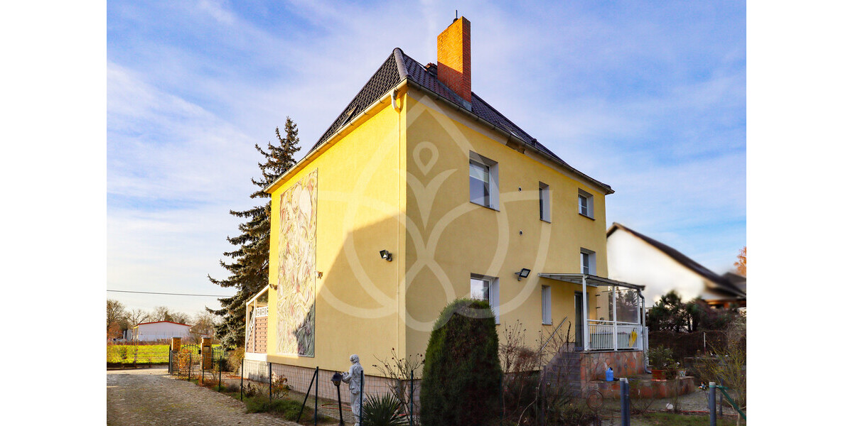 EFH auf ca. 2.298 m² Grundstück mit Pool und Nebengebäuden in Mahlow! - Einfamilienhaus Blankenfelde-Mahlow Mahlow | Angebot:24945405