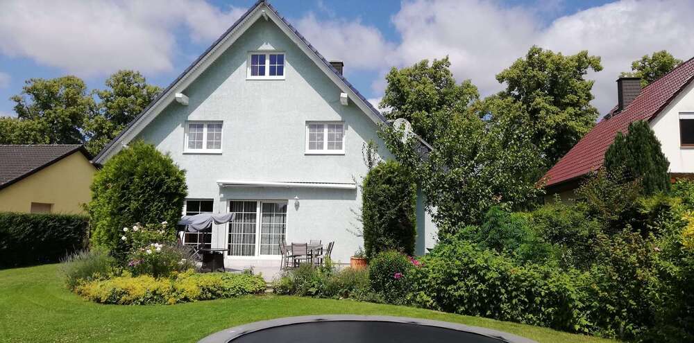 Einfamilienhaus Nauen Ortsteil Kienberg - 8 Zimmer, 235 m&sup2;, 680.000&euro; | Angebot:26307836