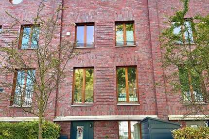 Haus zum Kaufen in Berlin 1.750.000 € 200 m² 7 zimmer