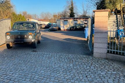 Lada Niva 58.000 km 5.775 &euro; Trebbin 14959