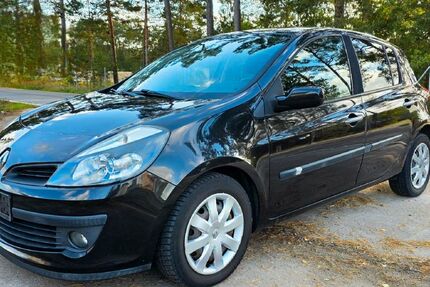Renault Clio 179.000 km 1.650 € Berlin 14057