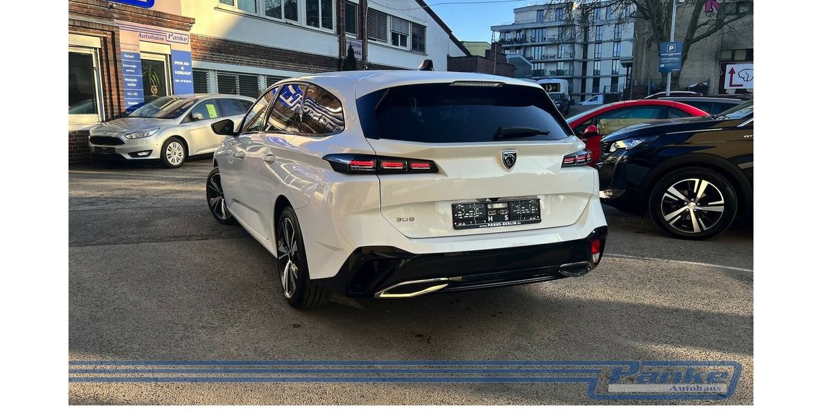 Peugeot 308 Allure EAT8*NAV*Carplay*LED*360°*Cockpit* 150.000 km 16.490 &euro; Berlin 13187