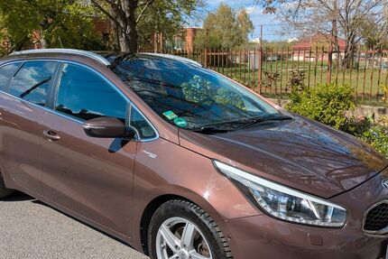 Kia ceed Sportswagon 171.500 km 6.600 &euro; Berlin 10999