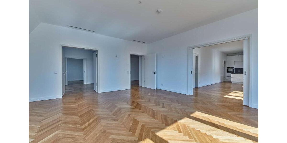 Einfamilienhaus Berlin Mitte - 5 Zimmer, 229 m&sup2;, 1.200&euro; | Angebot:27731991