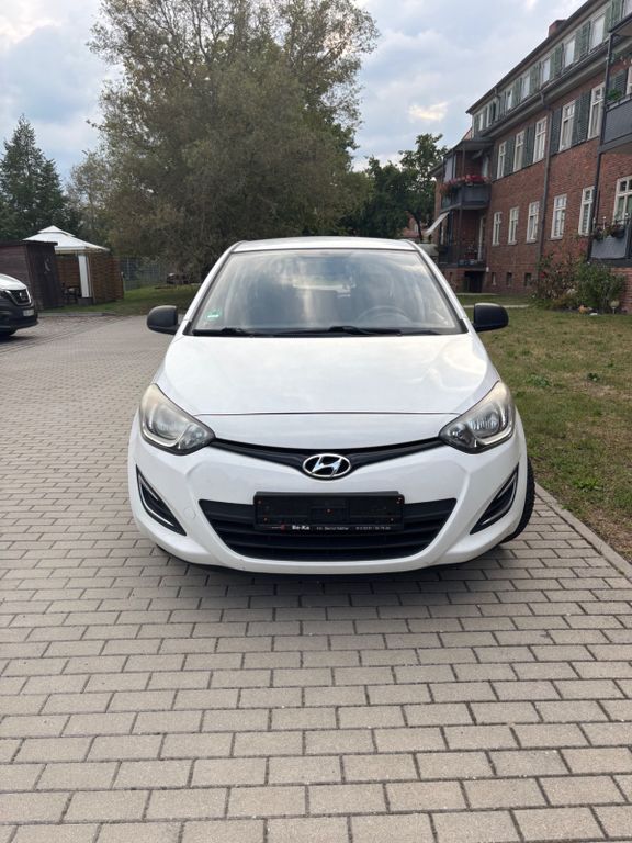 i20