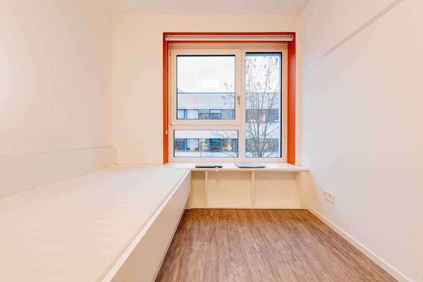 Wohnung zum Mieten in Berlin 315 € 13.8 m²