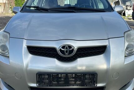Toyota Auris 210.000 km 3.600 &euro; Berlin 13053