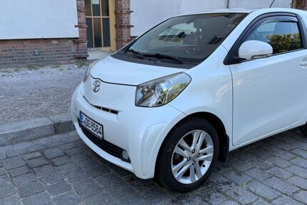 Toyota IQ 142.000 km 7.350 &euro; berlin 12053