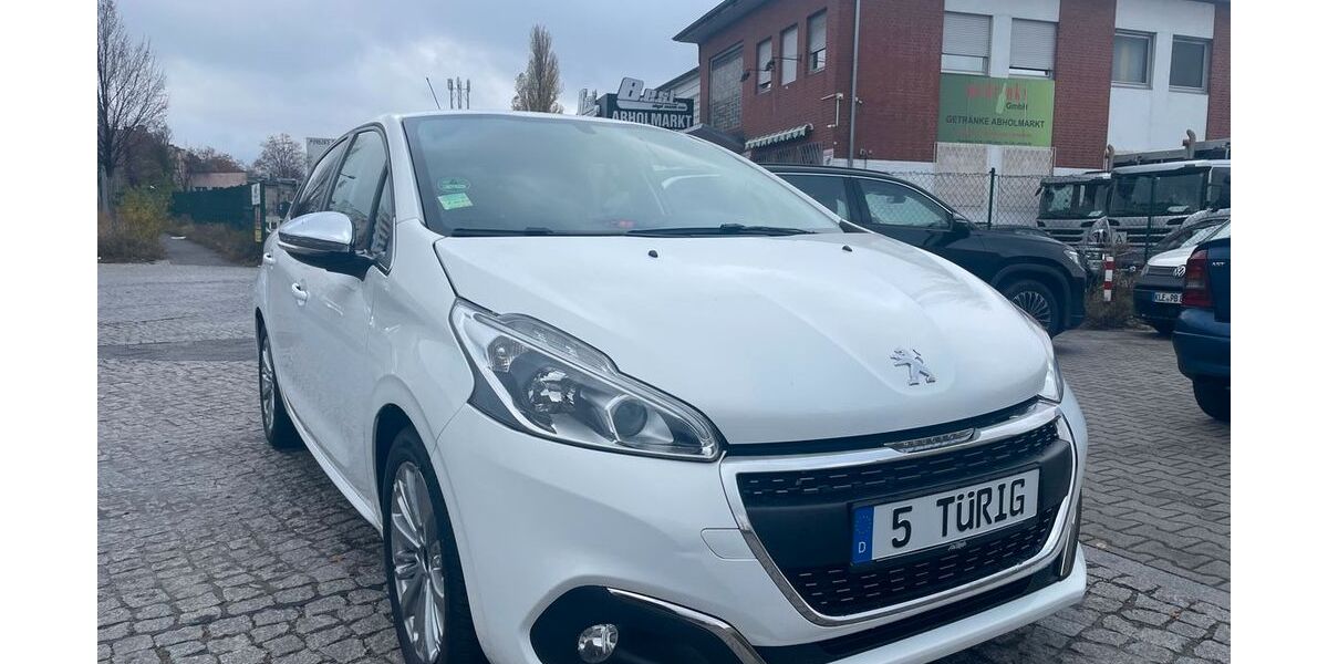 Peugeot 208 137.000 km 6.490 &euro; Berlin 10551