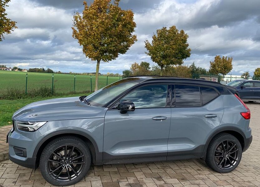Volvo XC40 78.000 km 30.000 € Berlin 12159