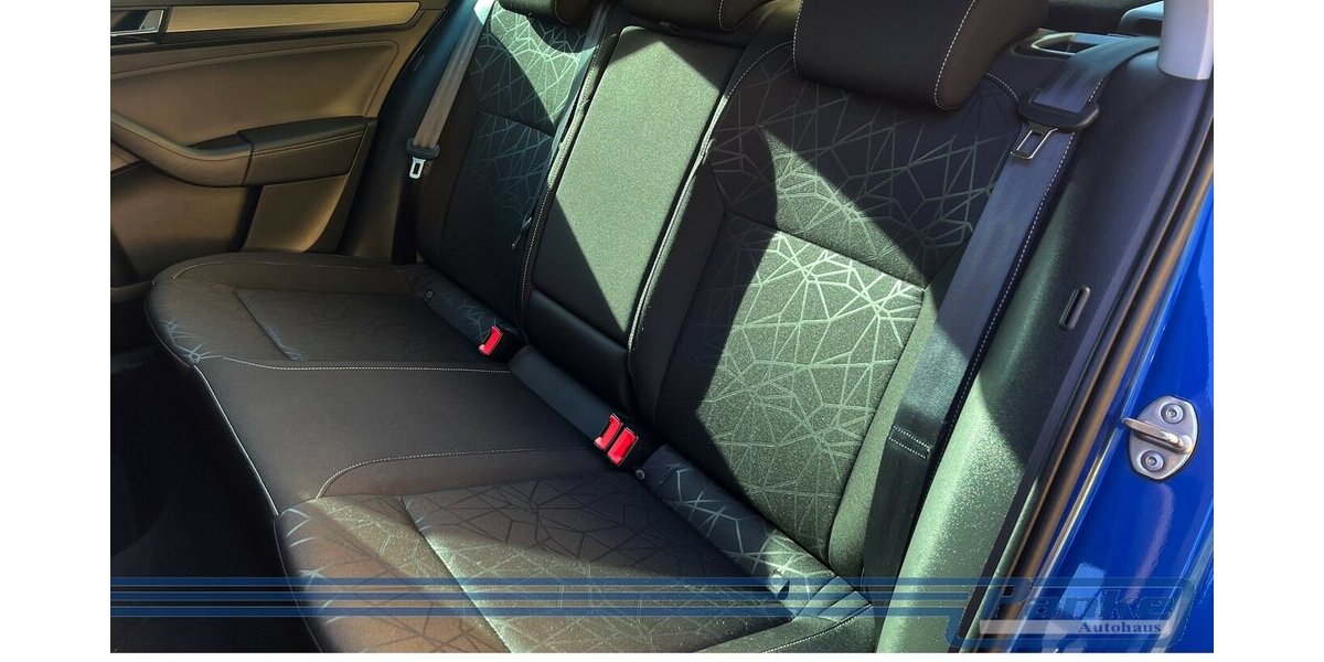 Skoda Rapid 1.0 TSI Clever OPF*Euro6d-T*SHZ*Kamera* 159.846 km 8.490 € Berlin 13187