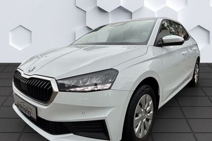 Skoda Fabia 30.847 km 16.882 &euro; Berlin 12524