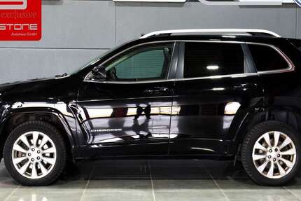 Jeep Cherokee 123.180 km 18.888 &euro; Falkensee 14612