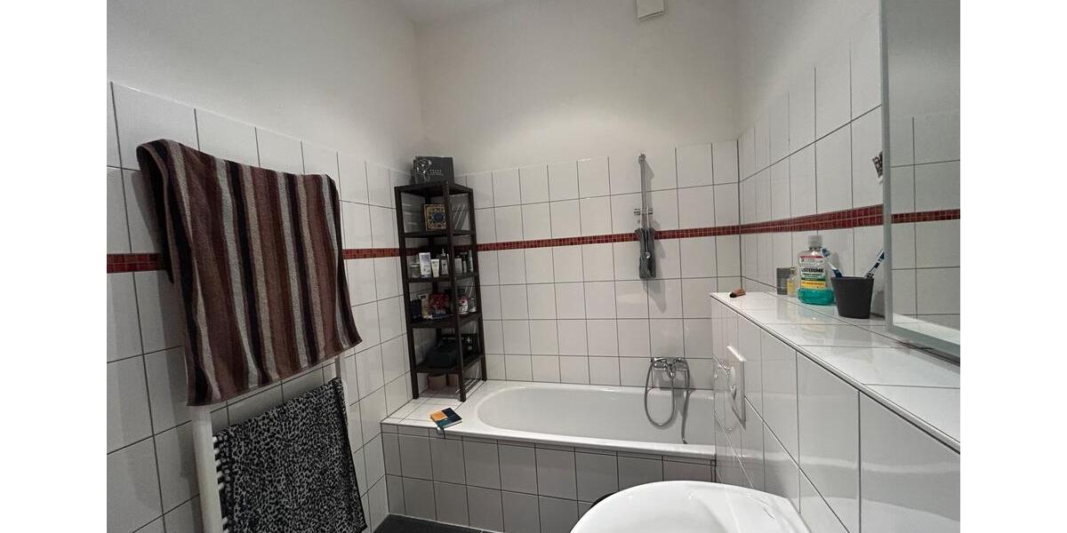 Erdgeschoßwohnung Berlin Friedrichshain-Kreuzberg - 3.5 Zimmer, 120 m&sup2;, 2.790&euro; | Angebot:26635086