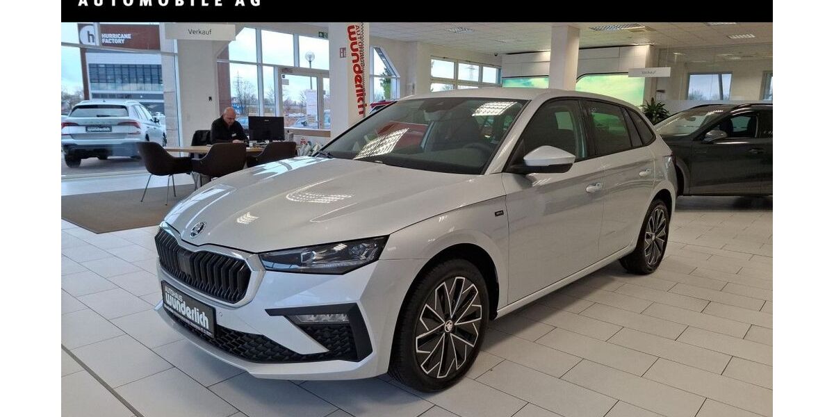 Skoda Scala 2.300 km 29.990 € Berlin 12681