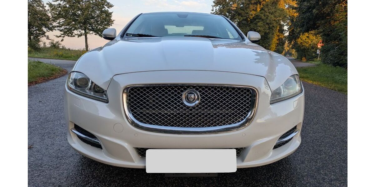 Jaguar XJ 191.000 km 11.700 € Berlin 12349