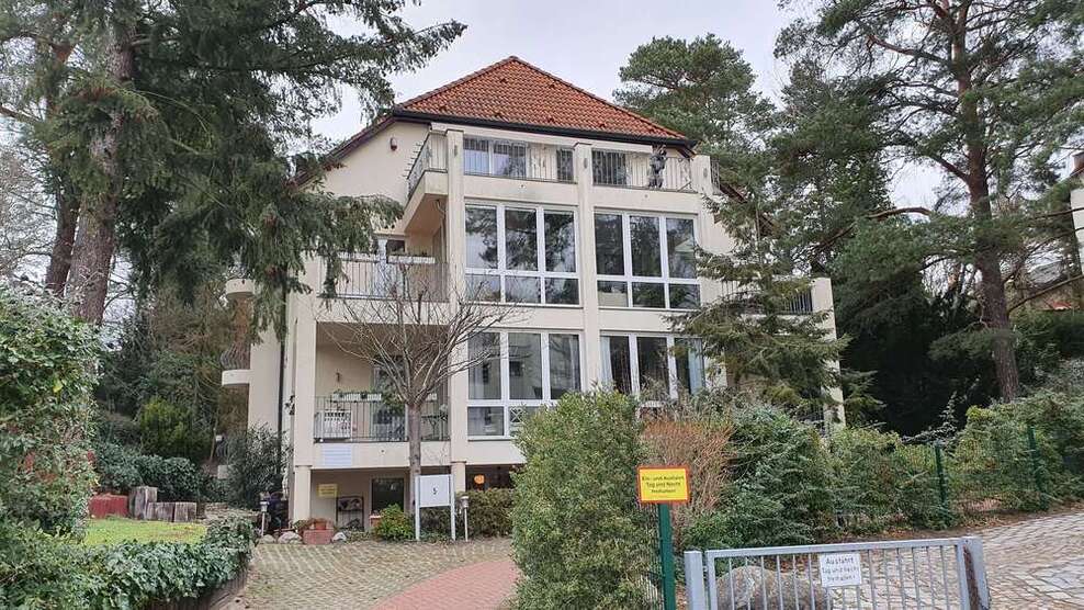 Wohnung zum Mieten in Berlin 2.249,97 € 173.43 m²